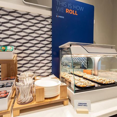 Holiday Inn Express & Suites グリフィン エクステリア 写真